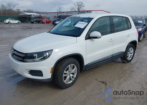 2013 Volkswagen Tiguan S из США, поврежденный, VIN WVGAV7AX0DW516965